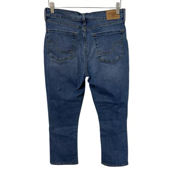 LEVI'S Signature Gold Women's Mid Rise Capri Jeans Size 10 (actual 30"x24") - Picture 1 of 12